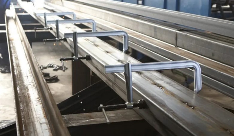 Hochleistungsschraubzwinge SGM BESSEY