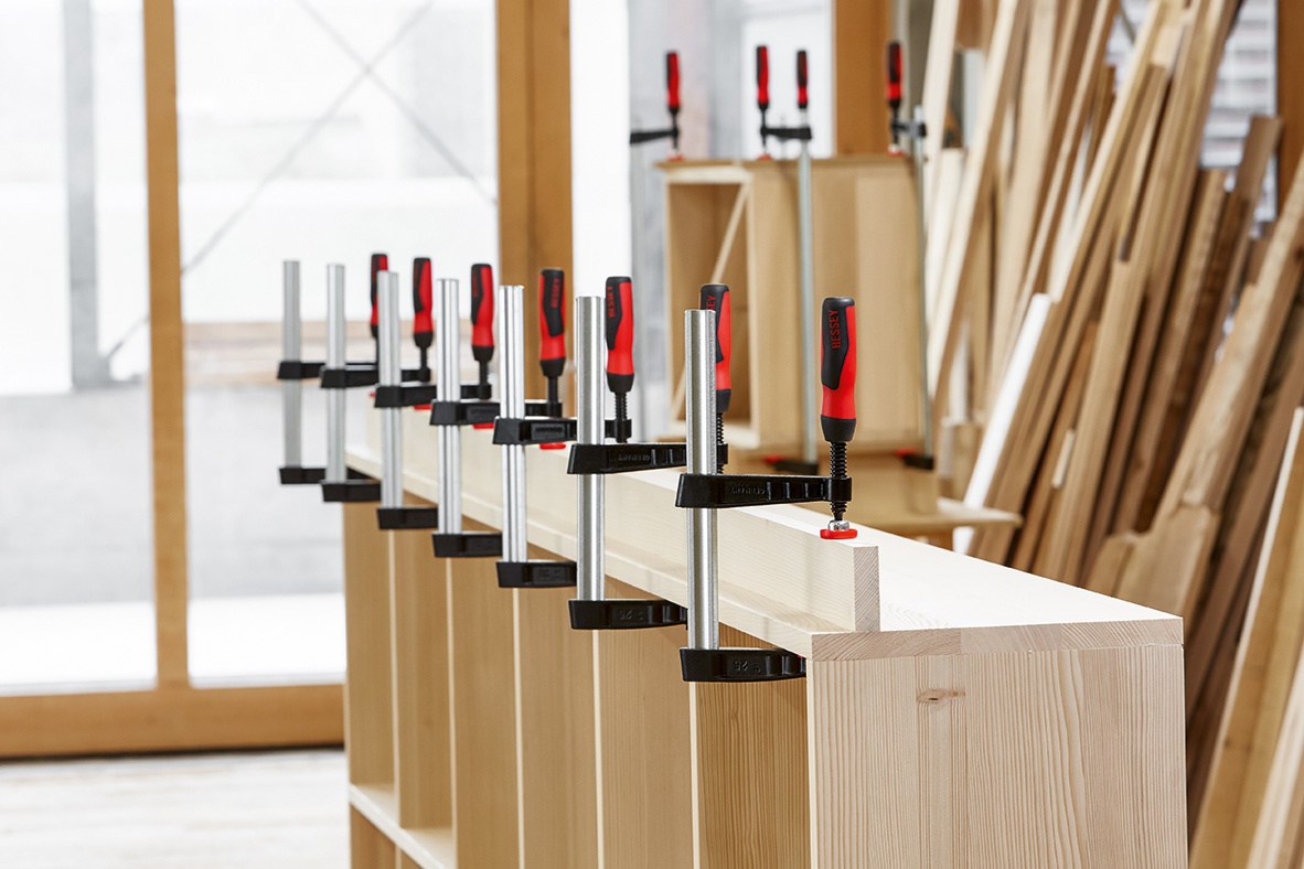 Temperguss-Schraubzwinge BESSEY TG mit 2-K-Griff