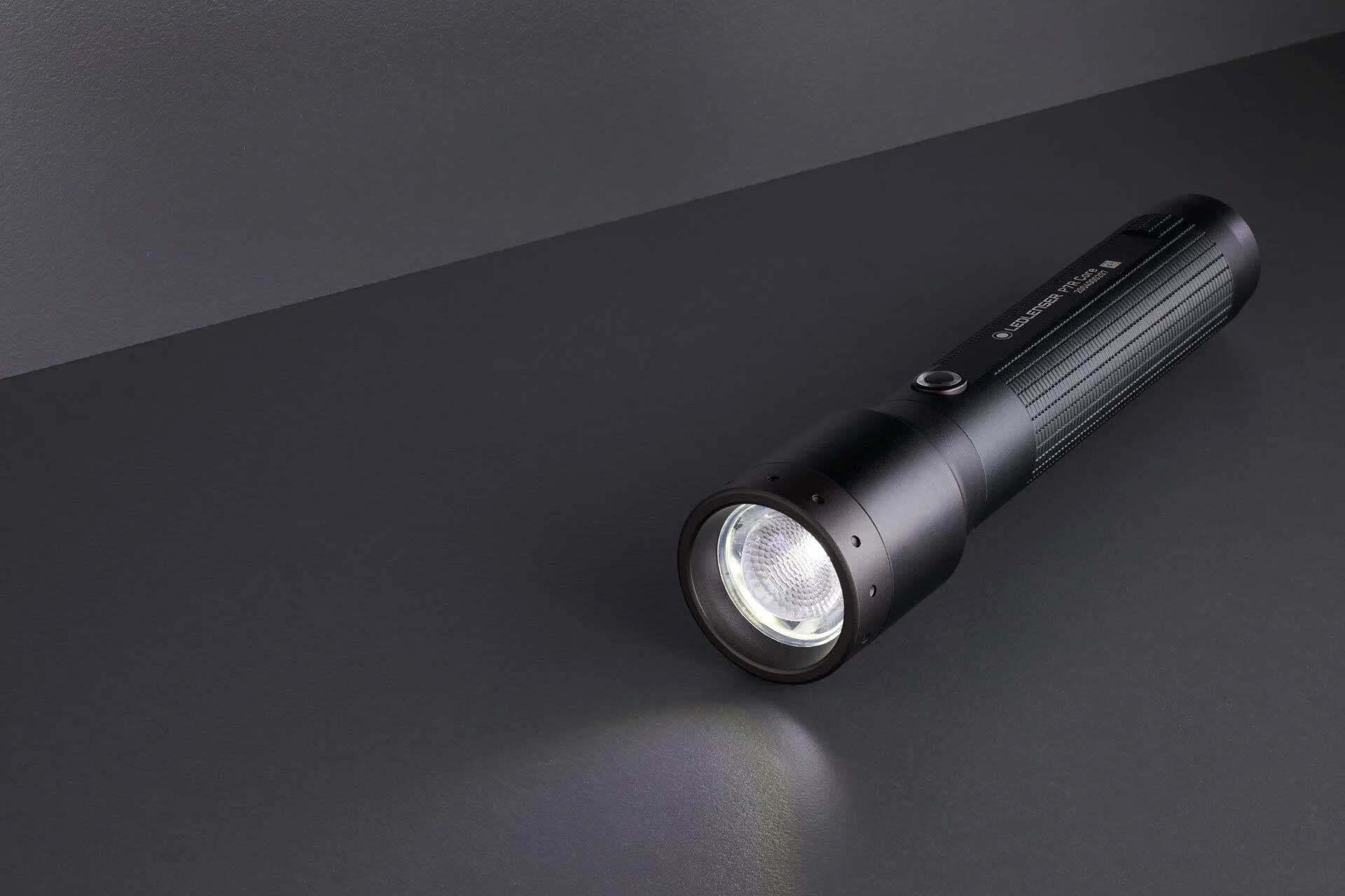Taschenlampe Ledlenser P7R Core Akku 502181