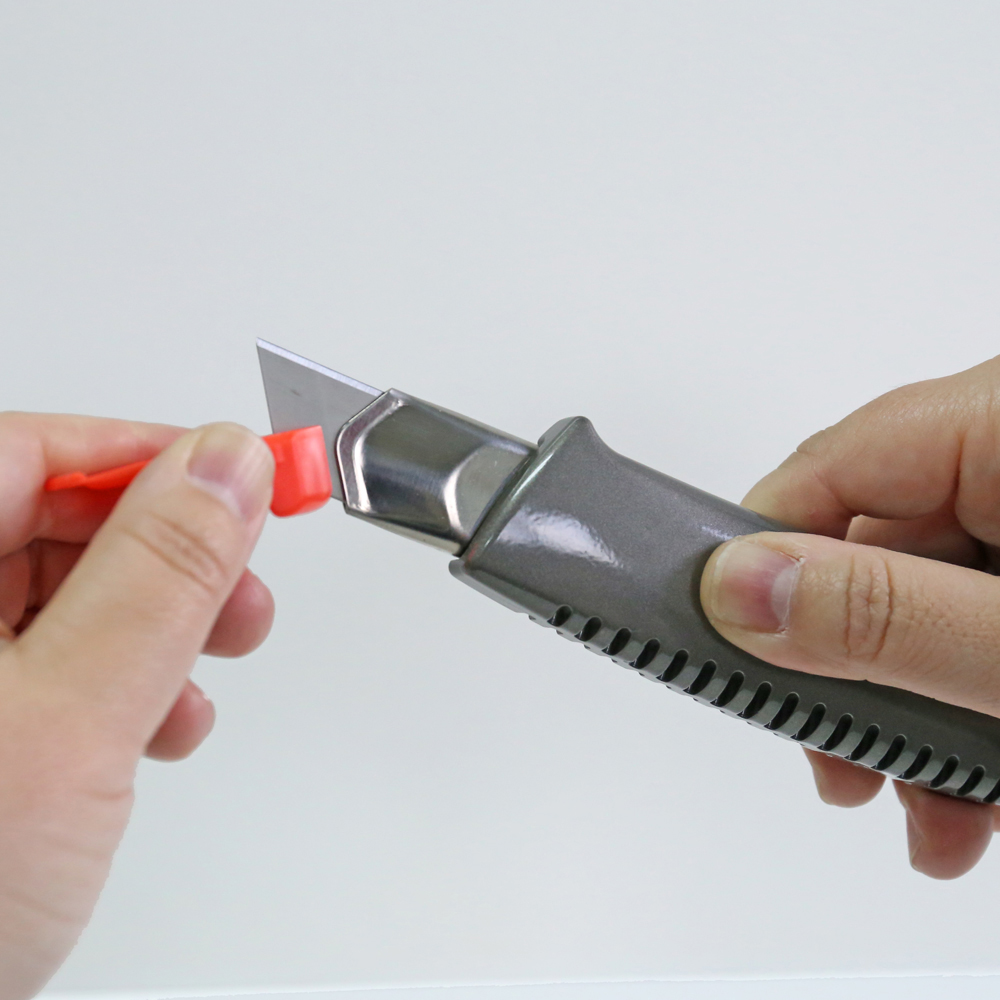 Universalmesser 18 mm NT Cutter L-500GRP