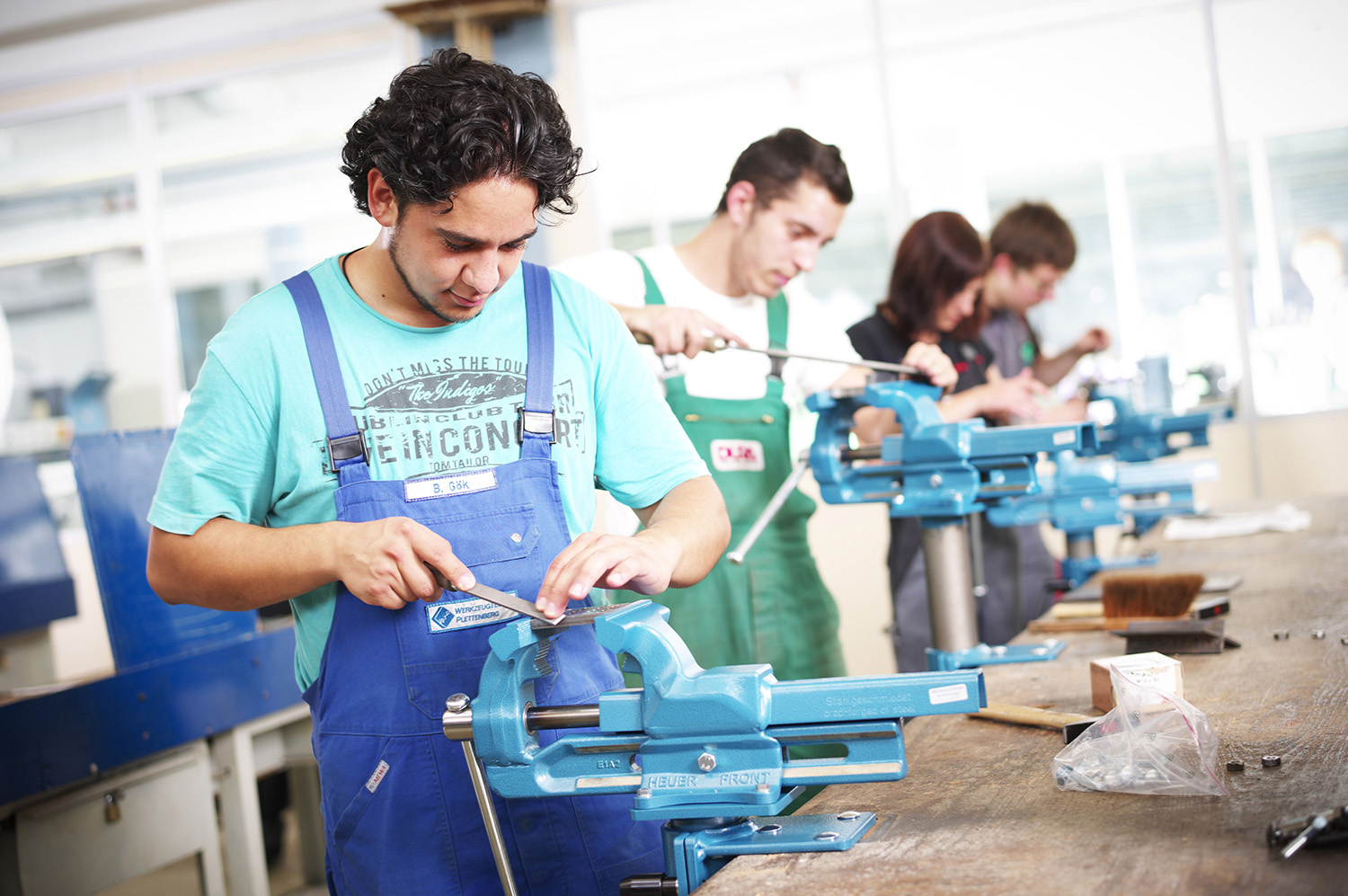 Parallelschraubstock mit festen Backen HEUER-FRONT
